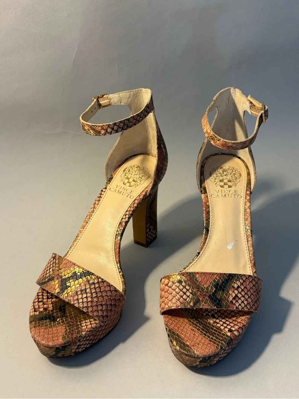 Vince Camuto stylish women
